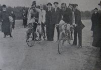 1915 zawody kolarskie Cracovii 3.jpg